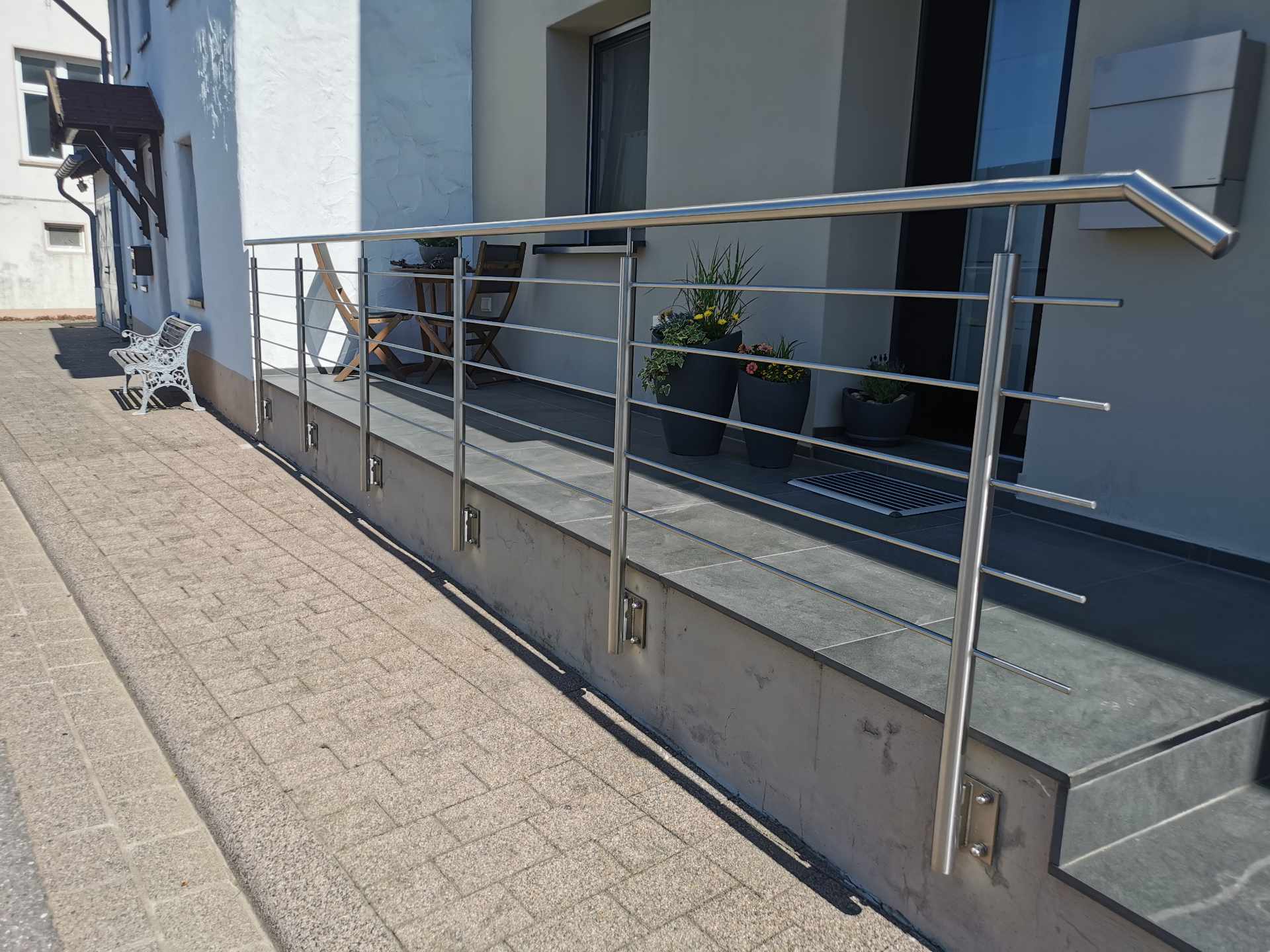 Hochwertige Geländer und Handläufe Projekt 1