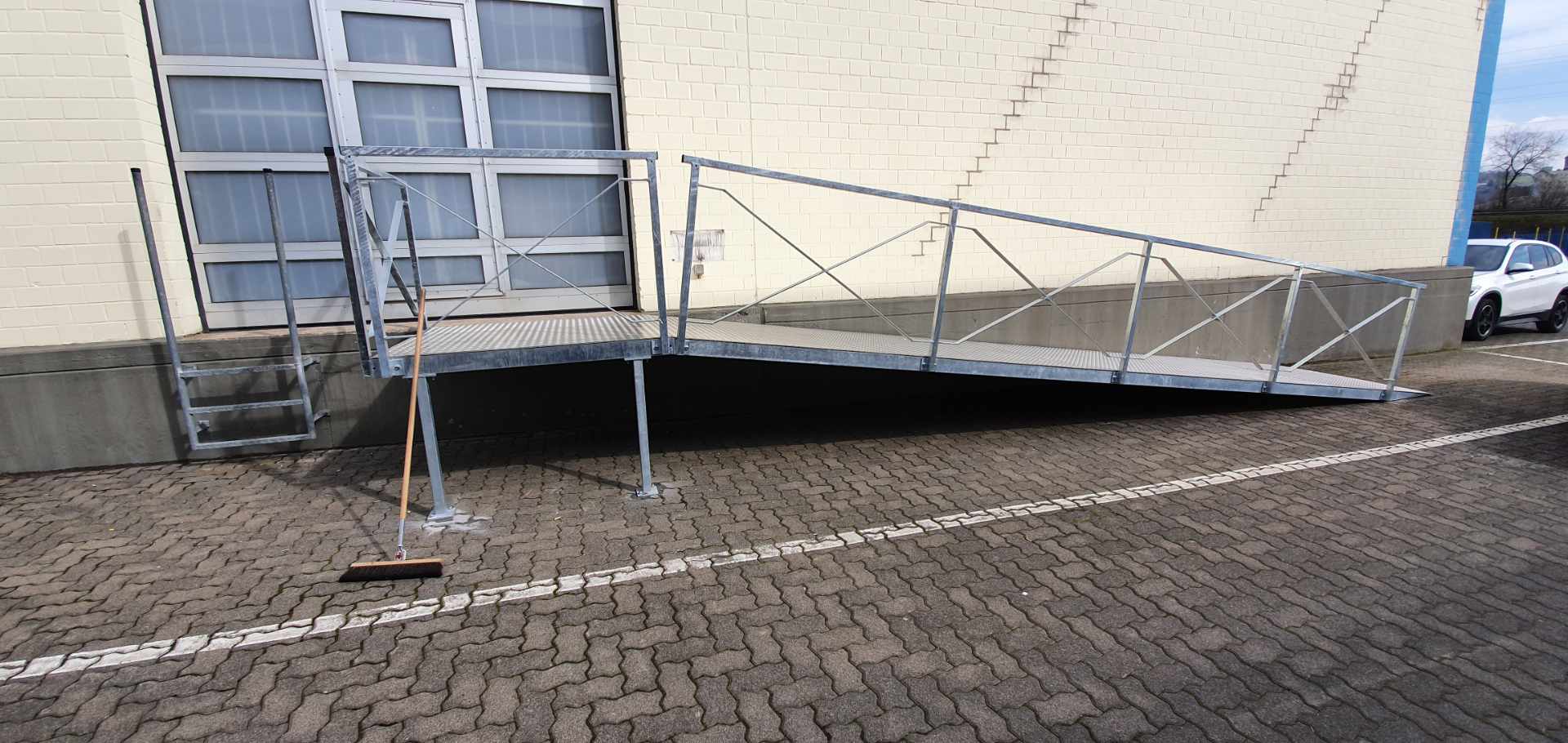 Rollstuhlauffahrt